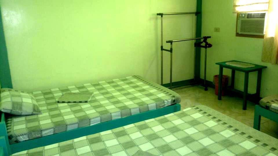 Jlc Hostel Puerto Princesa Δωμάτιο φωτογραφία